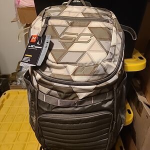 Under Armour SC Geometric Backpack in Beige and Olive